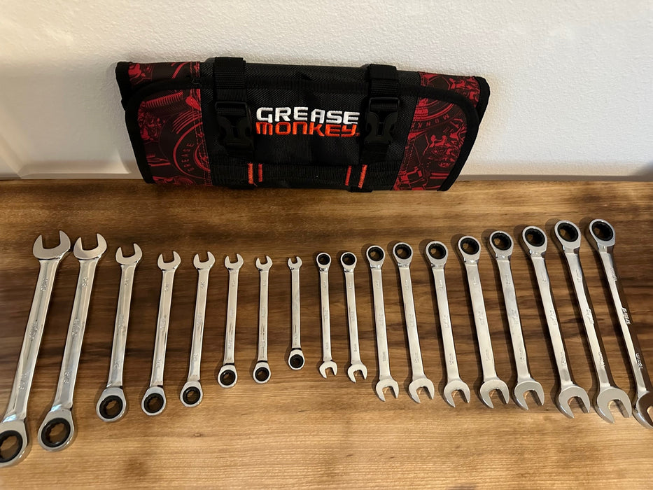 Wiha 18-PC Combination Metric and SAE Ratcheting Wrench Set,  with a FREE Grease Monkey 18 Pocket Rollup Pouch